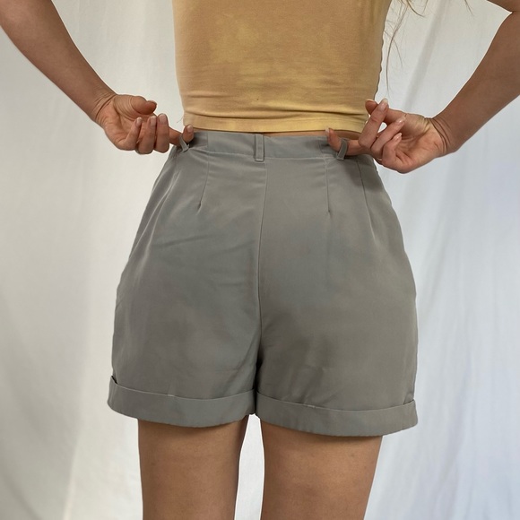 {SOLD} Lightly preloved gray American Apparel high rise shorts - Picture 3 of 7